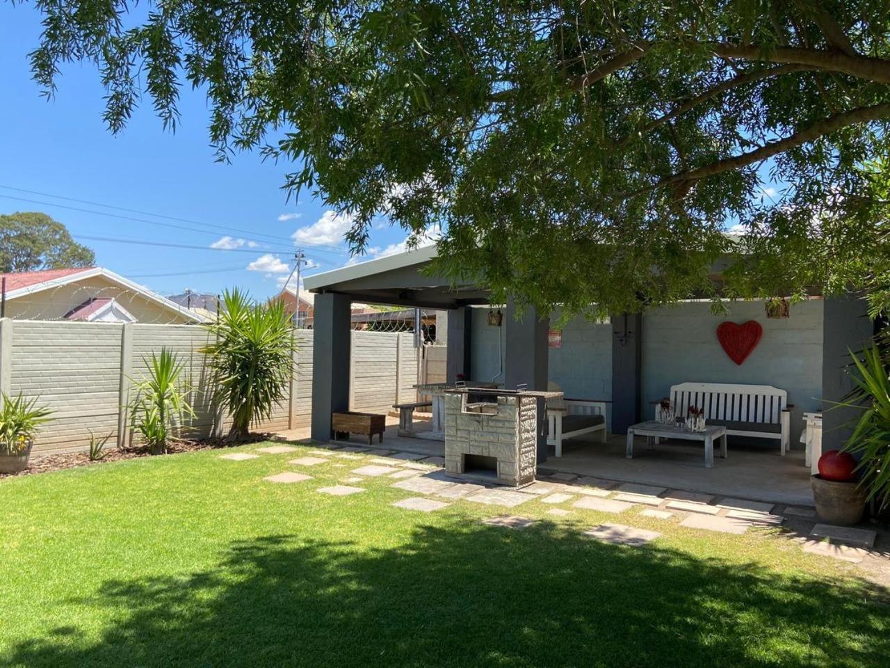 Апартаменти Karoo Heart Б’юфорт-Вест Екстер'єр фото